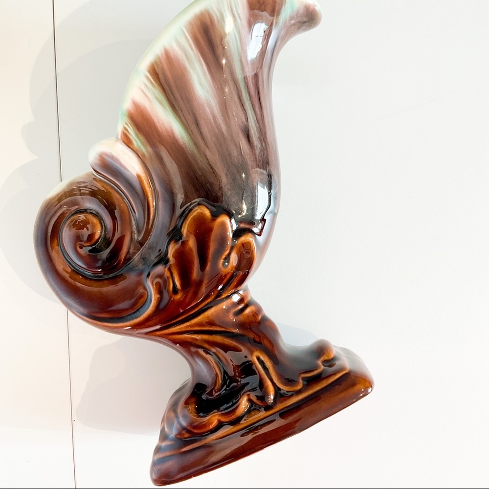 VINTAGE Royal Ariston Seashell Art Deco Glazed Mid-Century Modern Vase